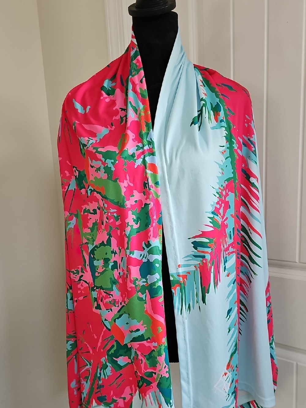 Like New! Tropical Sunwrap Pink, Green & Blue Printed Women’s Wrap
